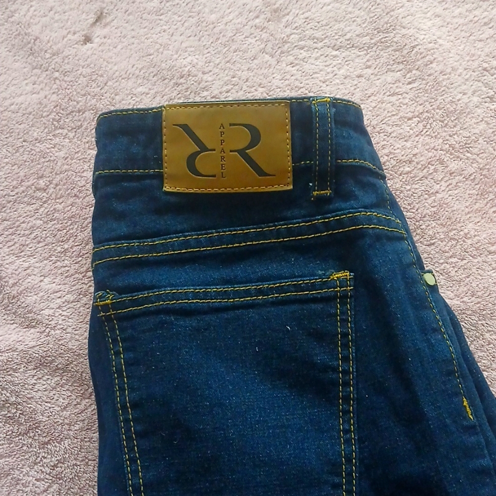 Comfortable, fitting jeans